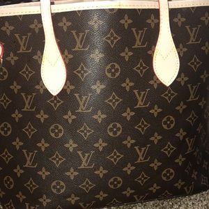 💎100% AUTHENTIC Louis Vuitton purse💎